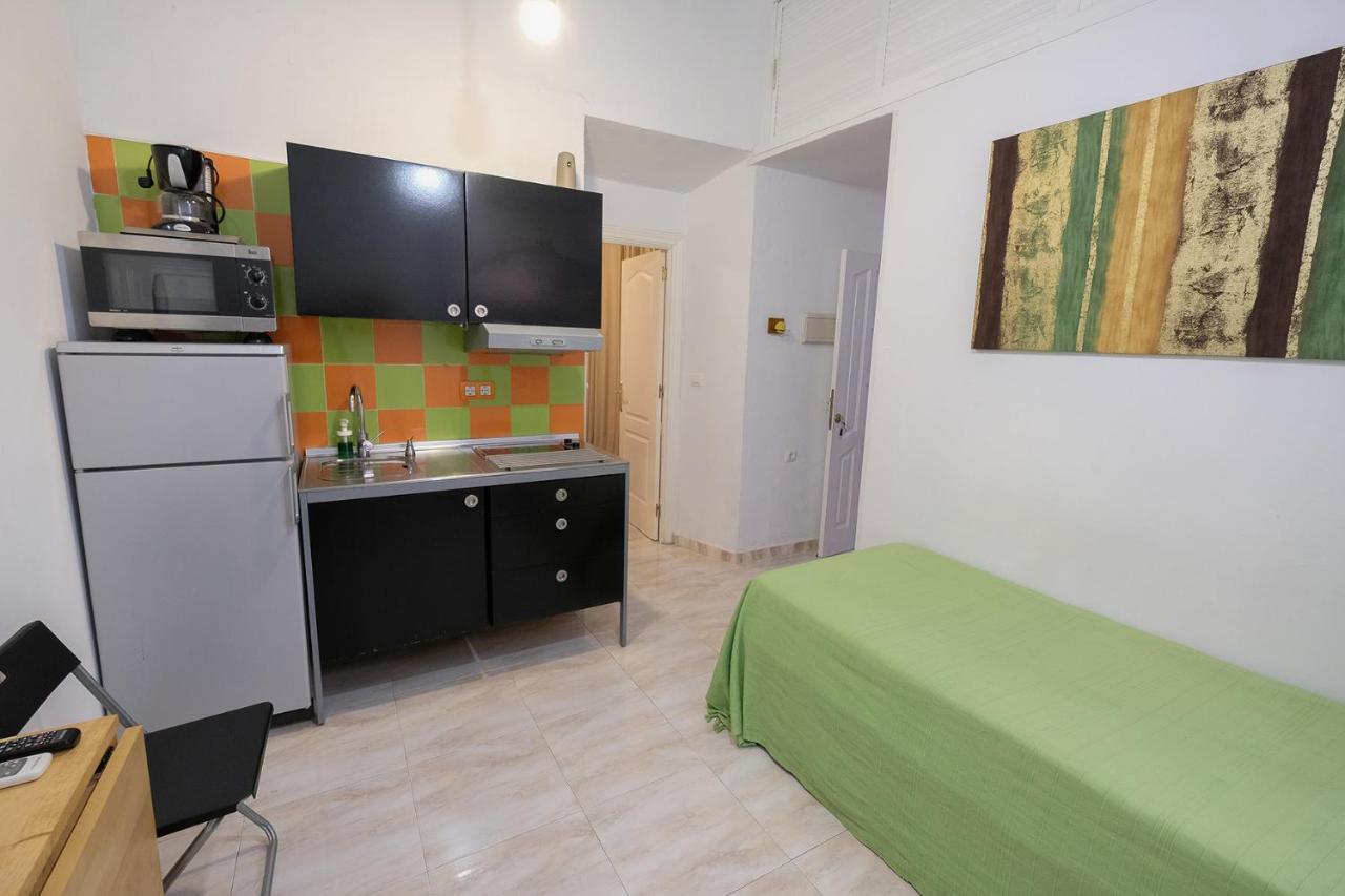 Apartamento A Redes Apartment เซบีญา ภายนอก รูปภาพ